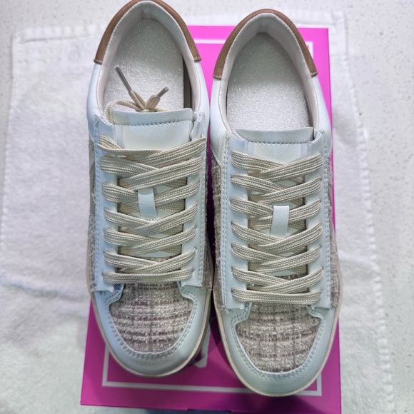 Hey Girl by Corky’s White and Tan Low-Top Sneakers with Sporty Style NIB - Picture 7 of 13